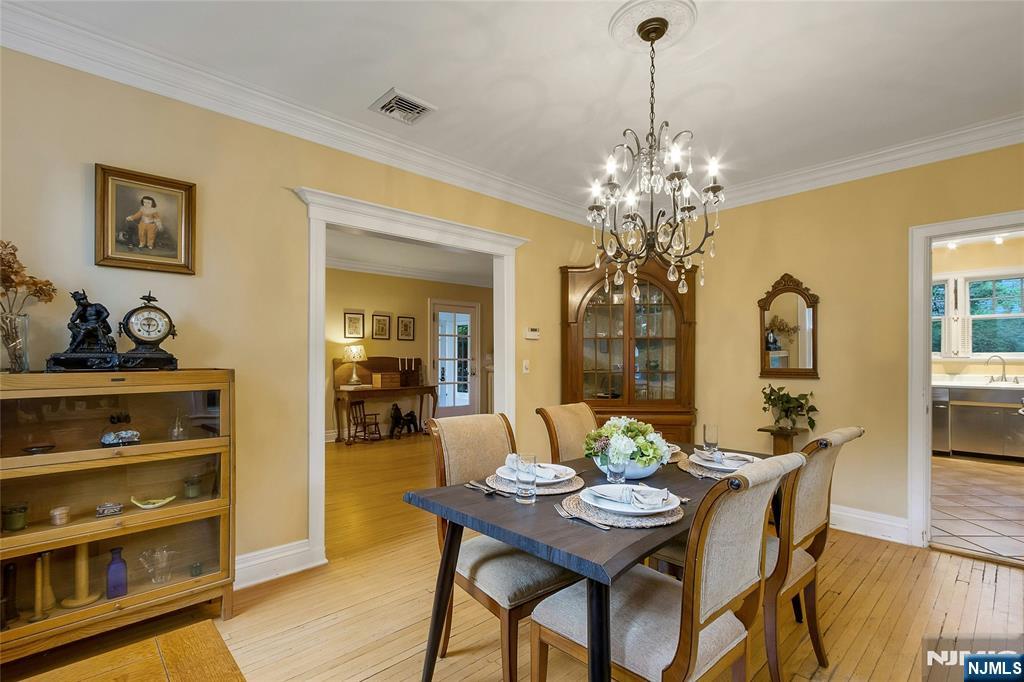 694 Lotus Avenue Property Photo 10