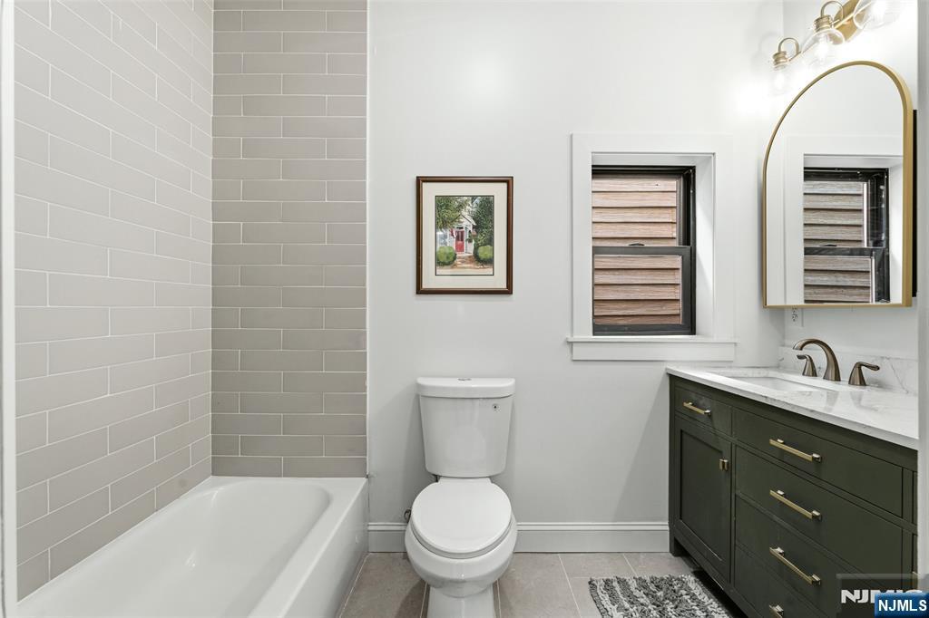 167 Harrison Avenue Property Photo 26