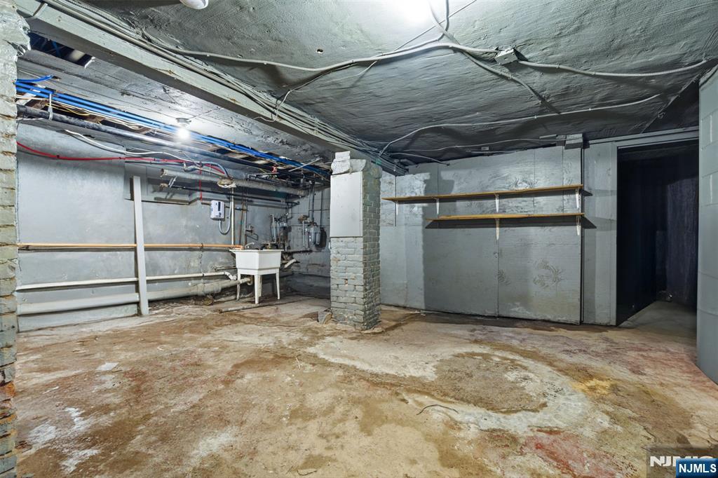 167 Harrison Avenue Property Photo 43