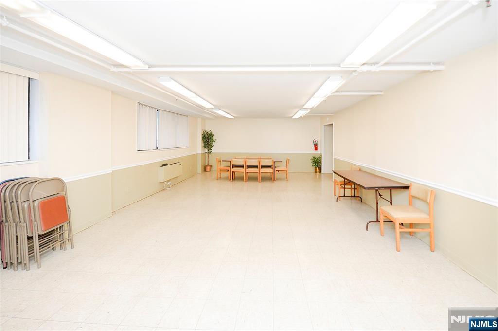 235 Prospect Avenue 2 / Le Property Photo 14