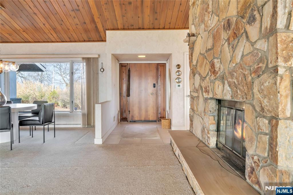 26007862 Property Photo 4