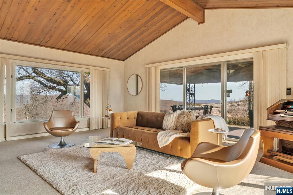 26007862 Property Photo 7