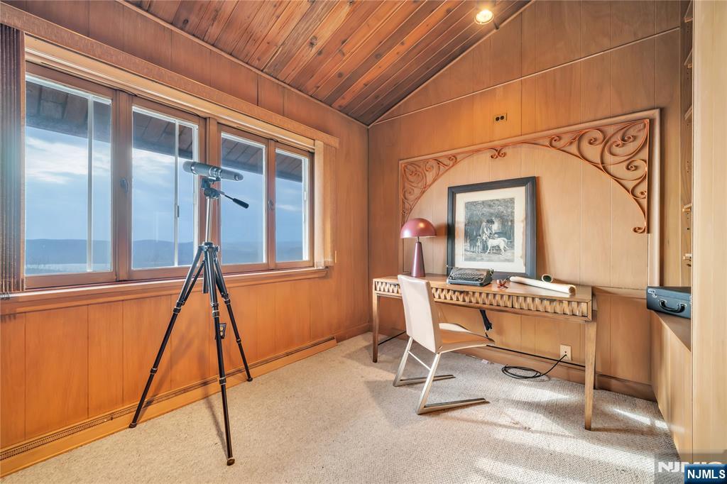 26007862 Property Photo 17