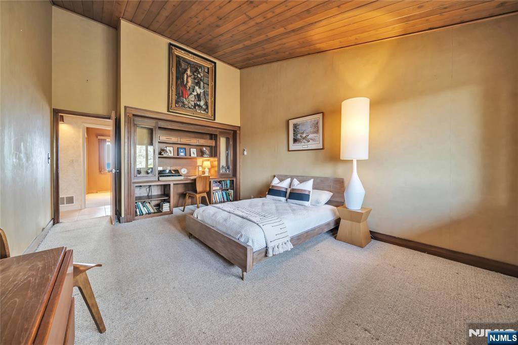 26007862 Property Photo 24