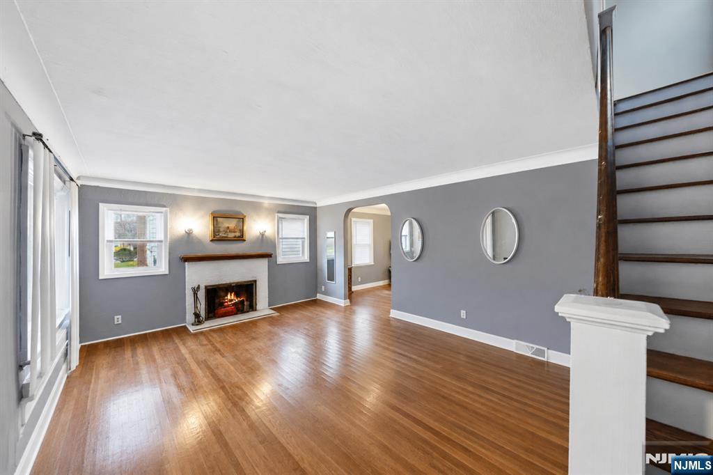 294 Park Avenue Property Photo 3