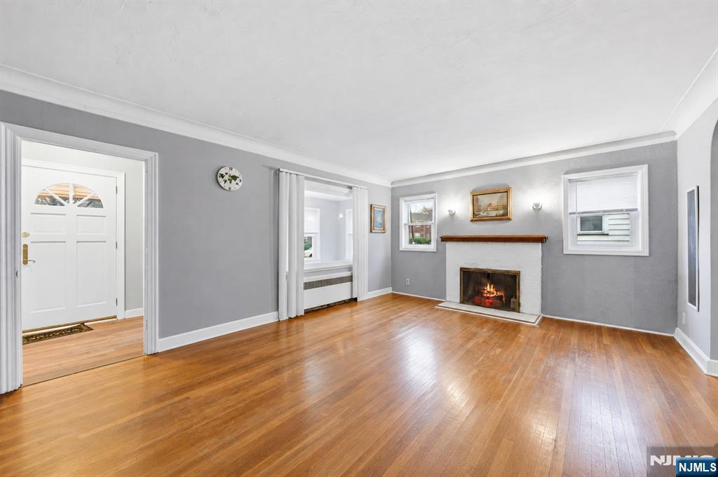294 Park Avenue Property Photo 4