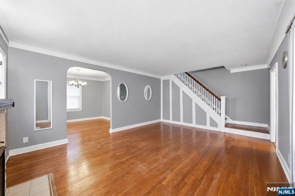 294 Park Avenue Property Photo 5