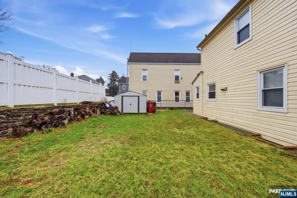 294 Park Avenue Property Photo 15