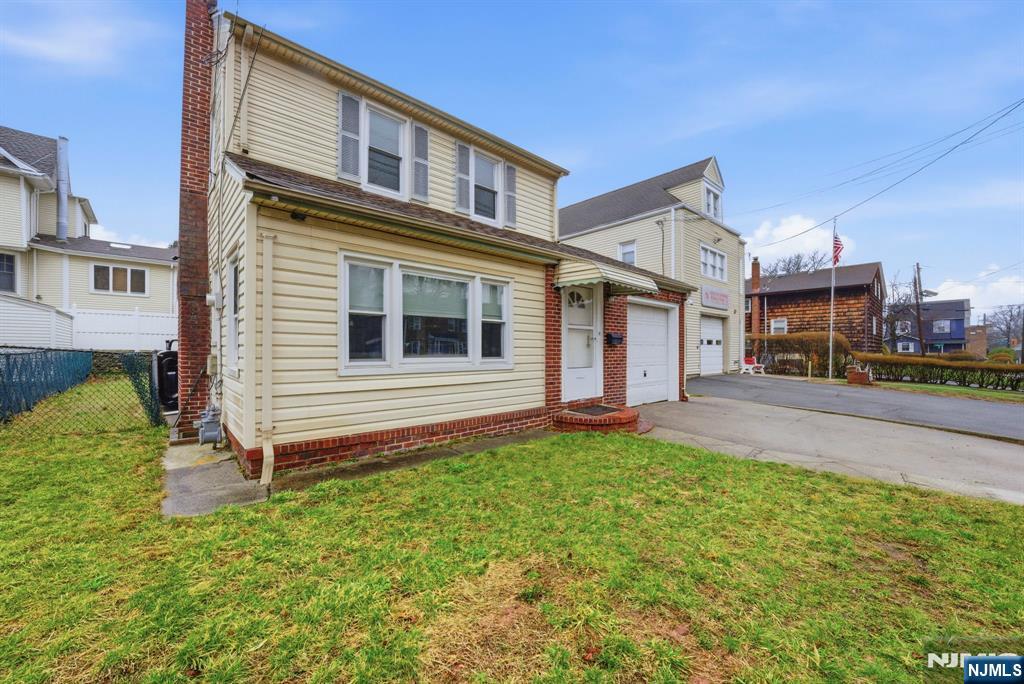 294 Park Avenue Property Photo 20