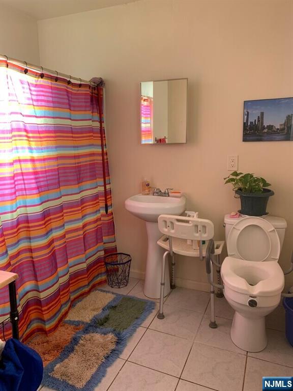 481 William Street Property Photo 12
