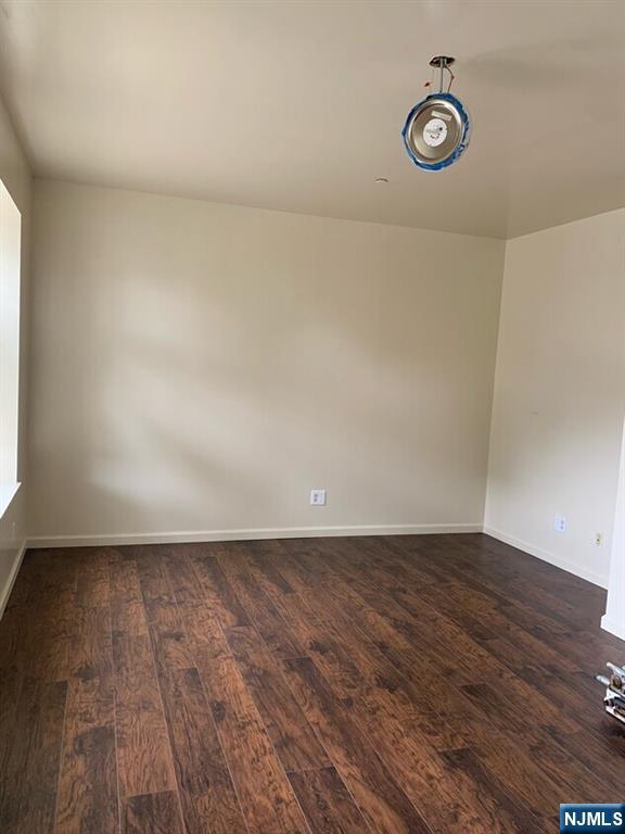 481 William Street Property Photo 15