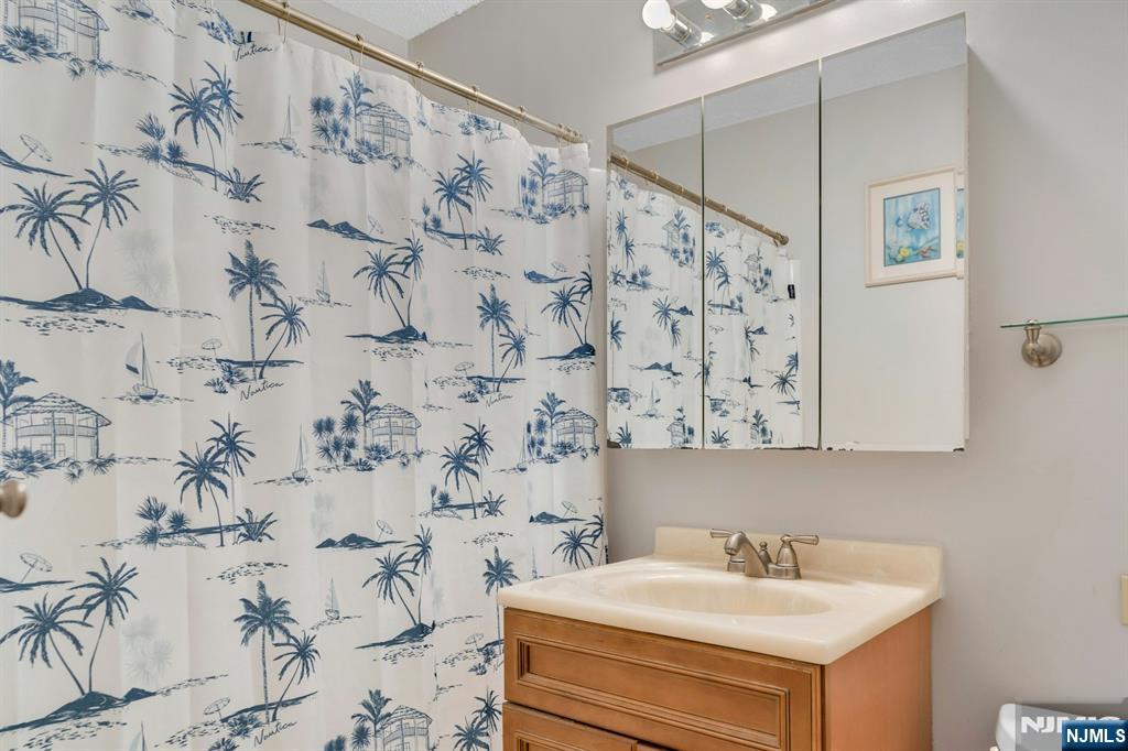 555 North Avenue 12 A Property Photo 15