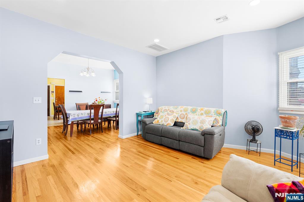 131 Johnston Avenue Property Photo 7