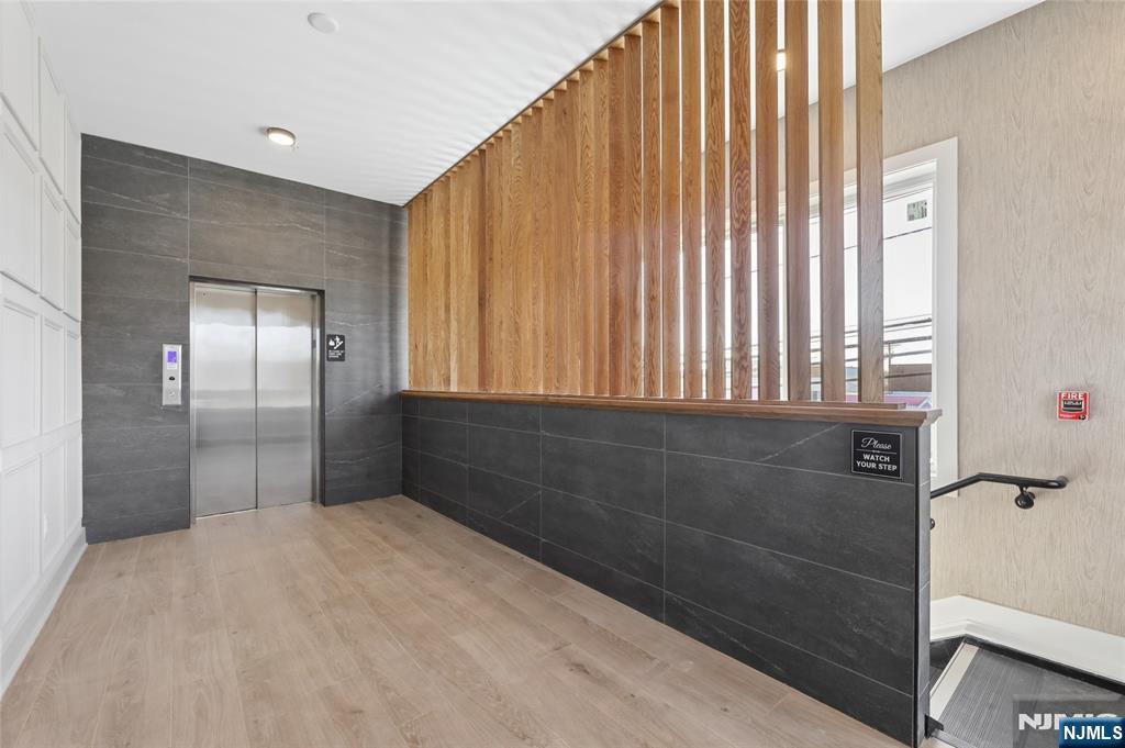 487 Market 203 Property Photo 22