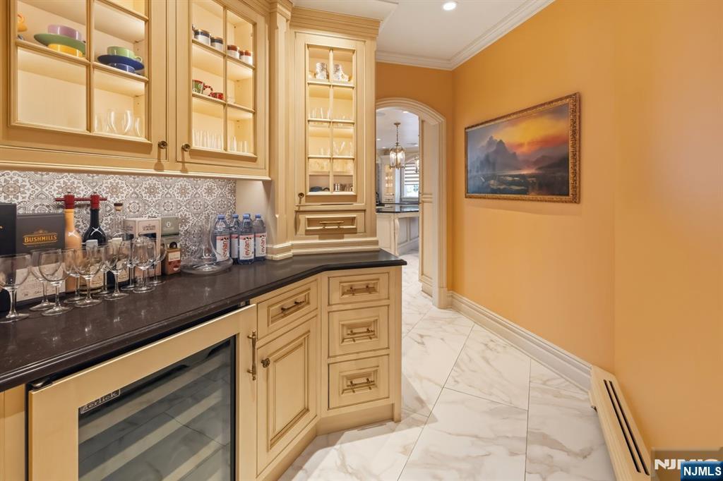27 Roberts Road Property Photo 14