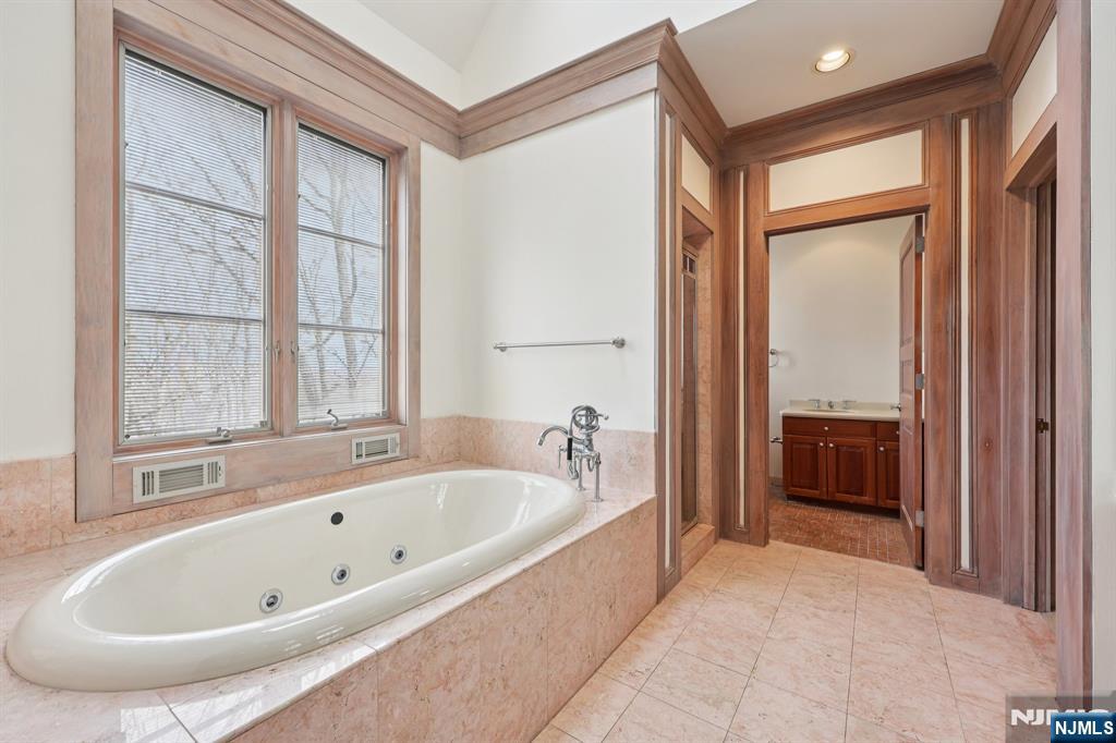 29 Hilltop Road Property Photo 24
