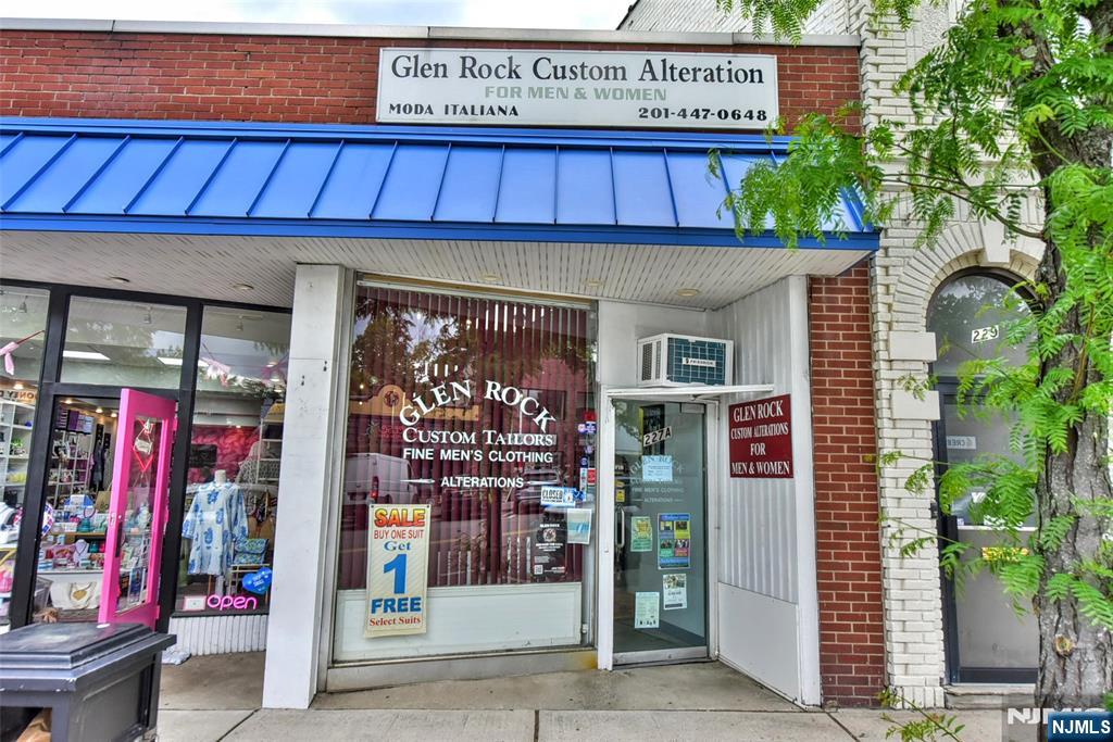 227 Rock Road