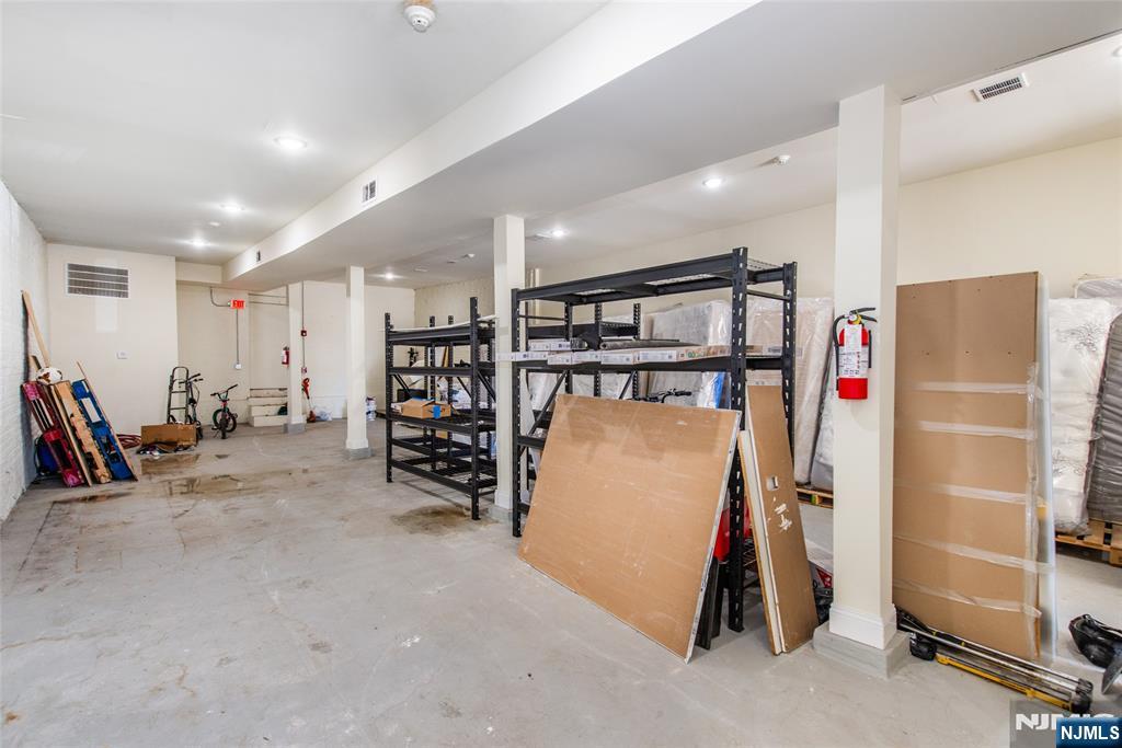 26011917 Property Photo 16