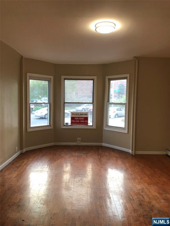 5 7th Street Property Photo 4