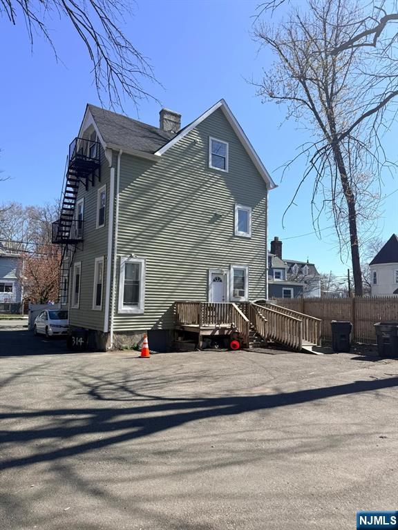 318 White Street Property Photo 6