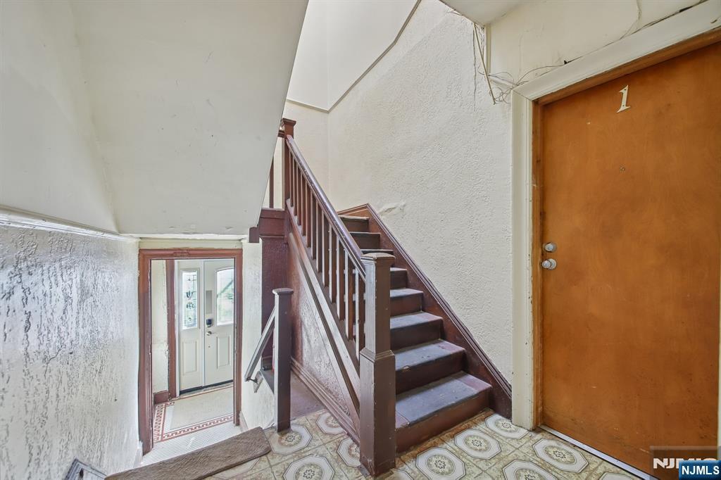 17 Myrtle Avenue Property Photo 2
