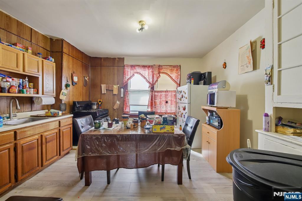 17 Myrtle Avenue Property Photo 3