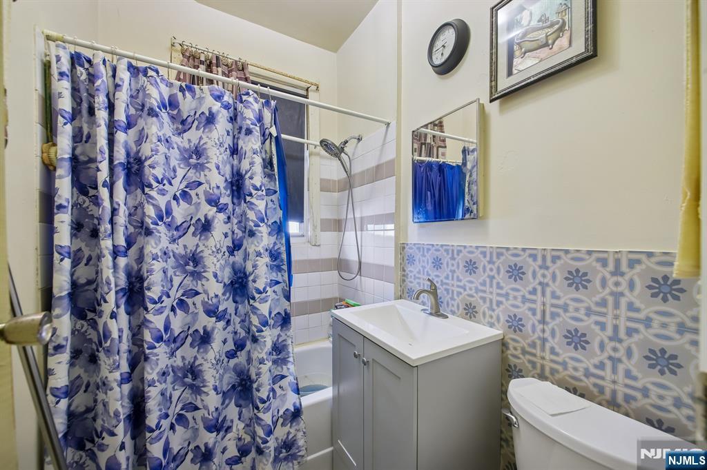 17 Myrtle Avenue Property Photo 6