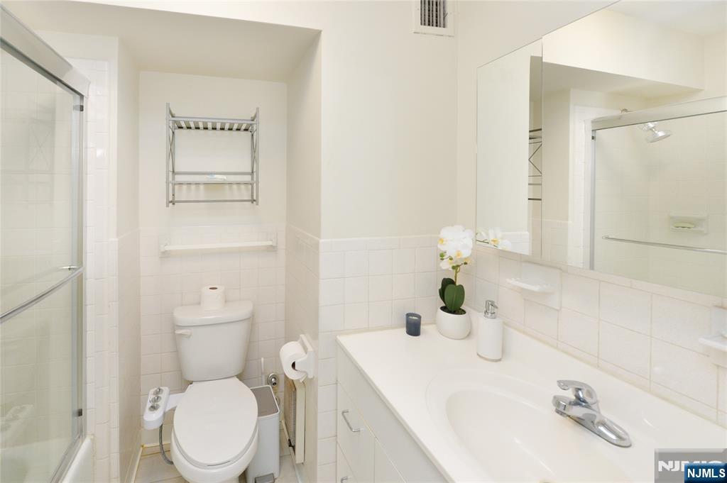 125 Prospect Avenue 10c Property Photo 10