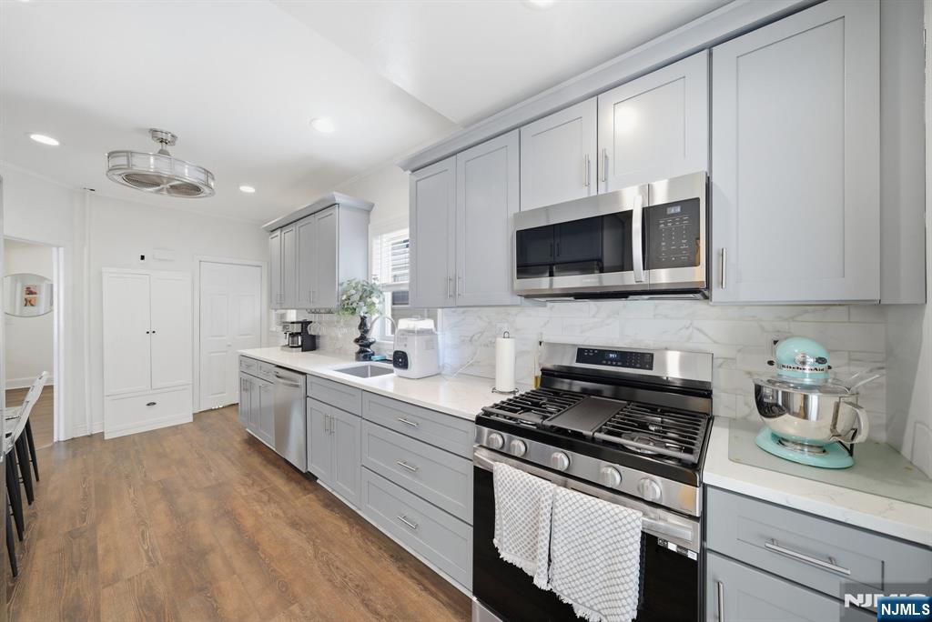 42 Spring Valley Avenue Property Photo 10