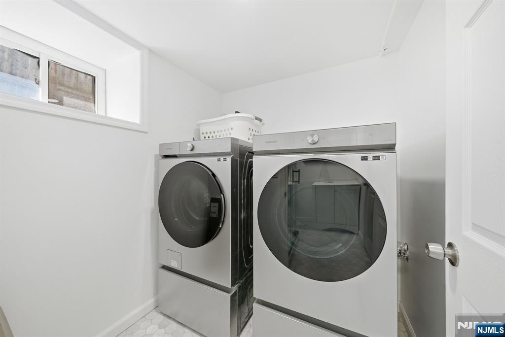 42 Spring Valley Avenue Property Photo 29