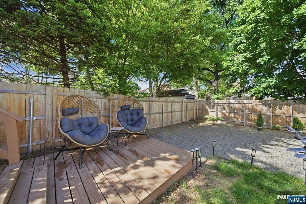 42 Spring Valley Avenue Property Photo 32
