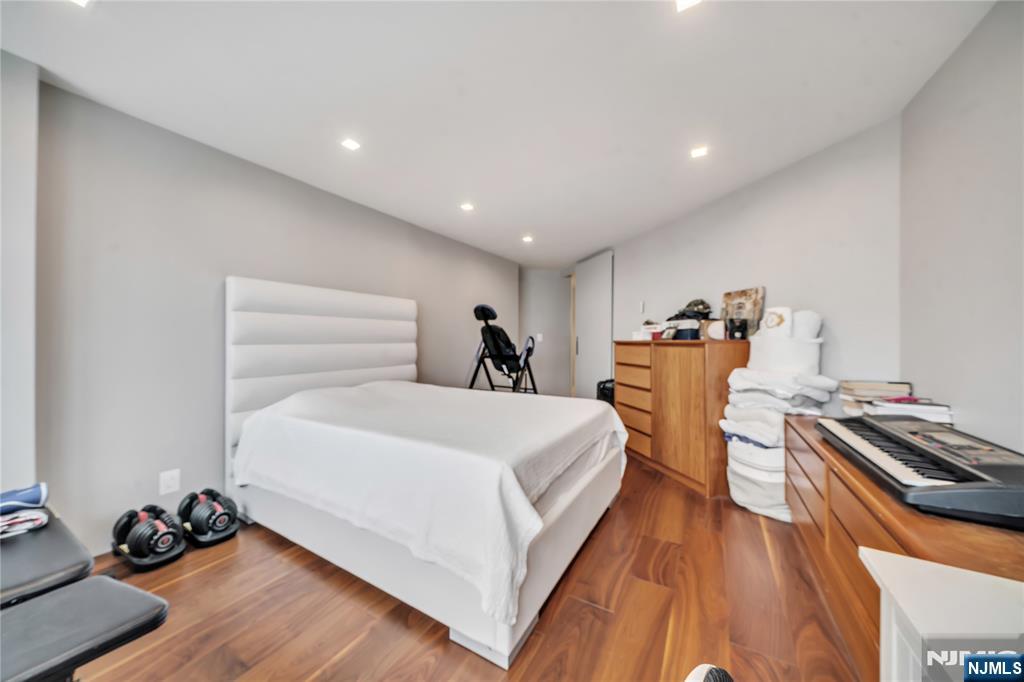 7000 Boulevard East 32c Property Photo 31