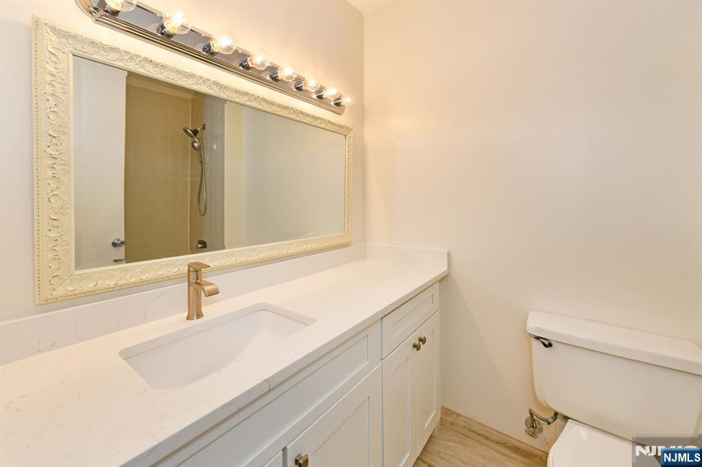 7004 Boulevard East 31a Property Photo 15