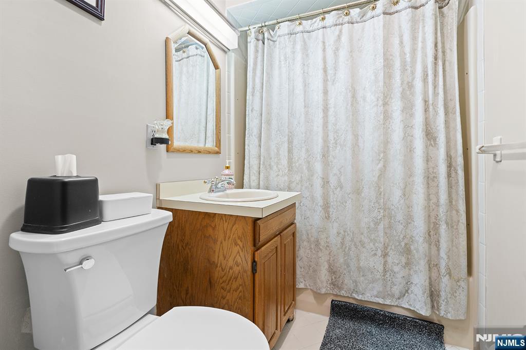 70 Harrison Lane Property Photo 28