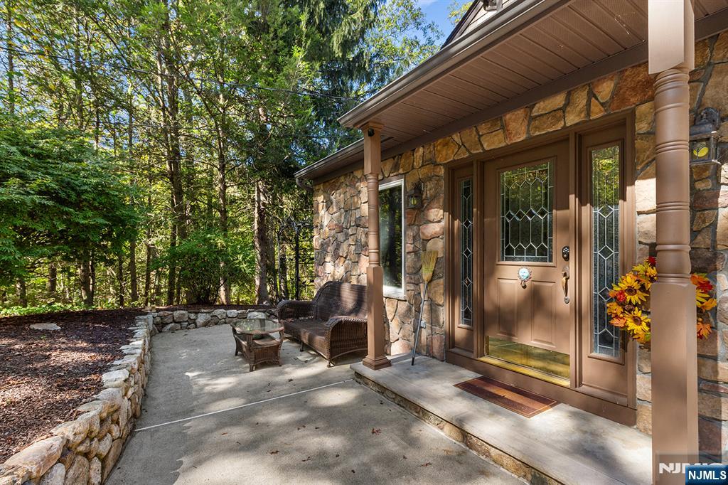 70 Harrison Lane Property Photo 46
