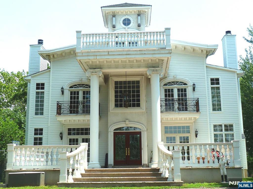 42 River Street