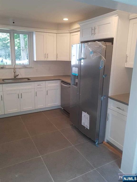 96 Columbus Drive Property Photo 3