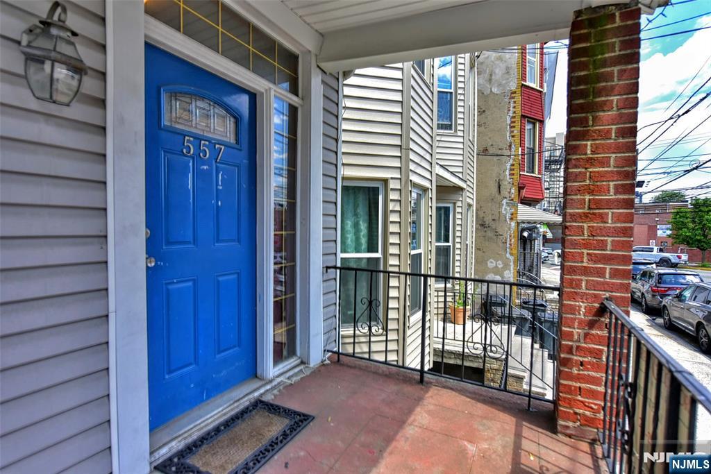 557 Hudson Avenue Property Photo 3