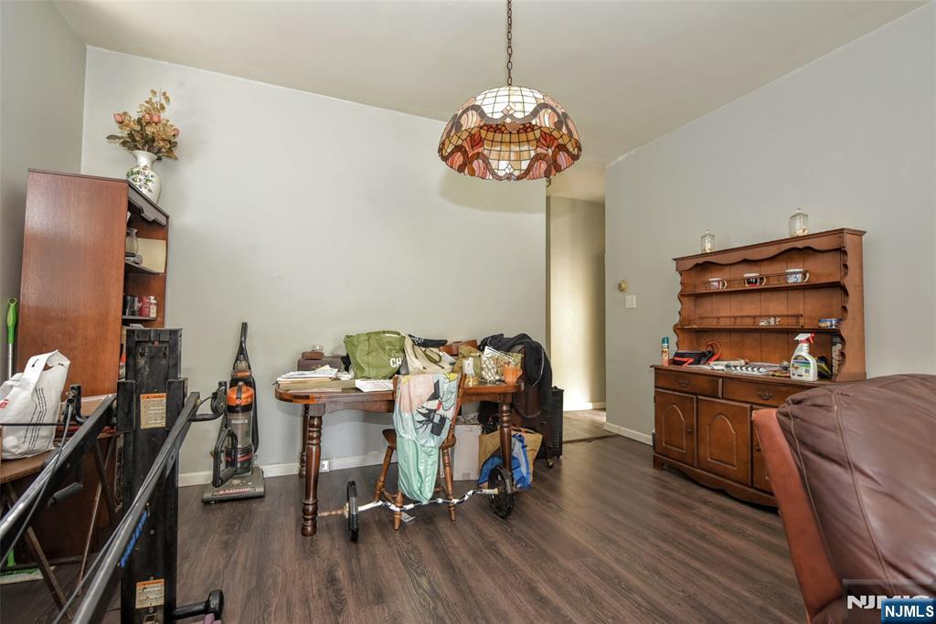 557 Hudson Avenue Property Photo 8