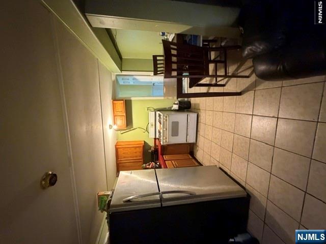 557 Hudson Avenue Property Photo 38