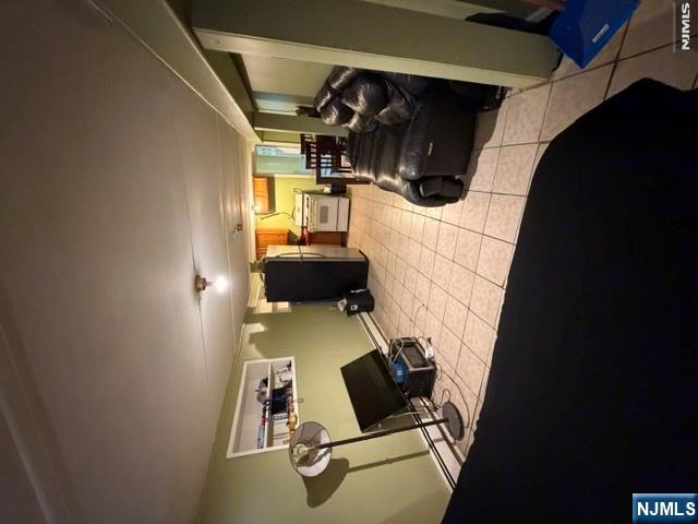 557 Hudson Avenue Property Photo 43
