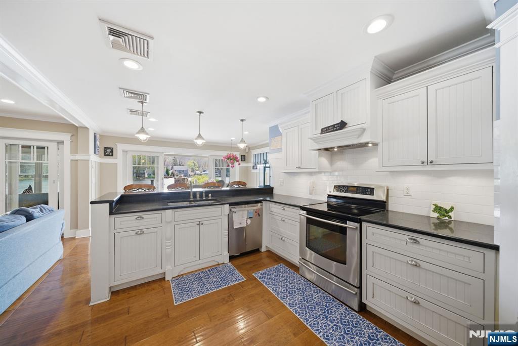 84 W Shore Road Property Photo 18