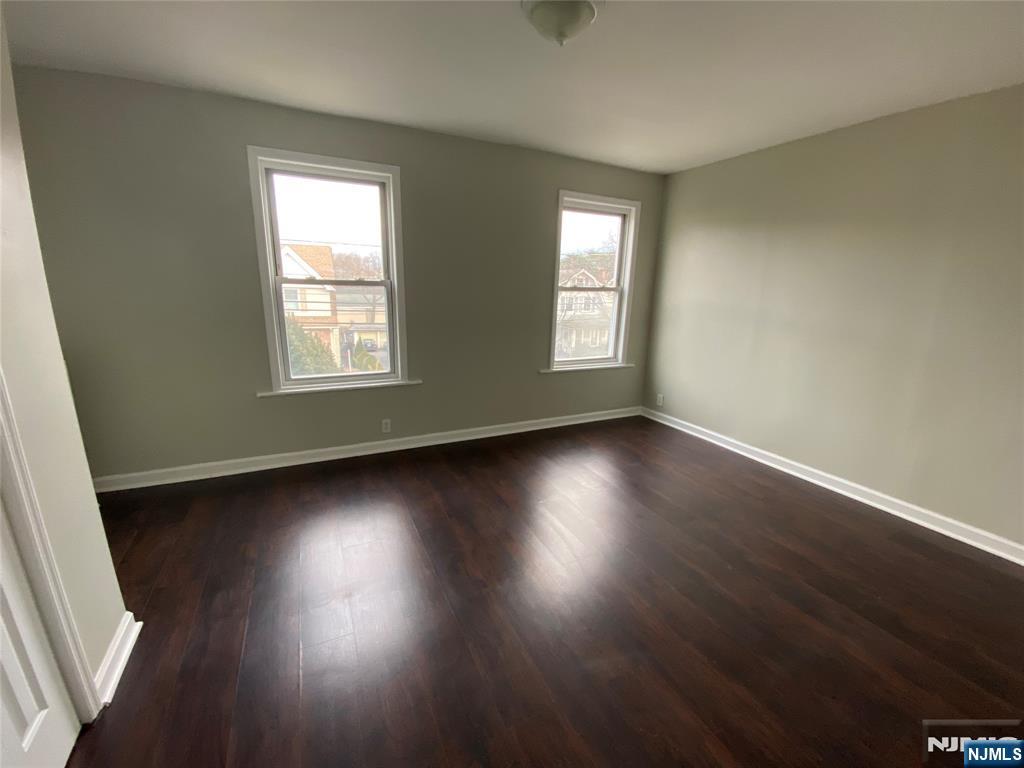 124-126 Spruce Street Property Photo 4