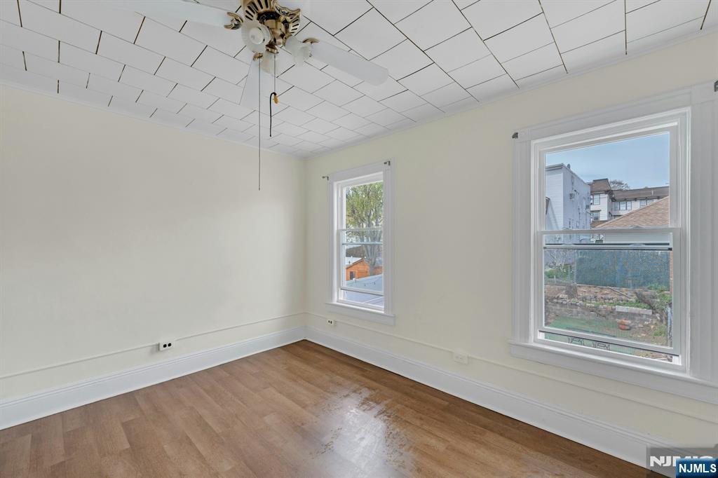 331 1/2 Forest Street Property Photo 5