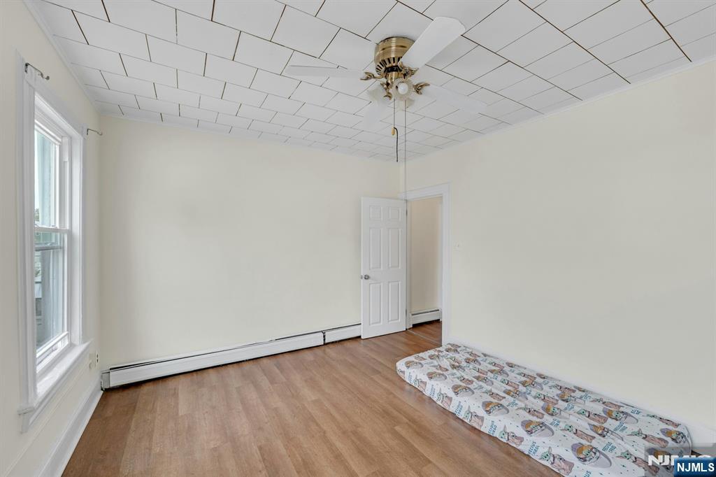 331 1/2 Forest Street Property Photo 6