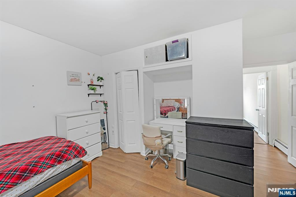 331 1/2 Forest Street Property Photo 8