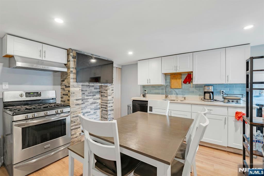 331 1/2 Forest Street Property Photo 9