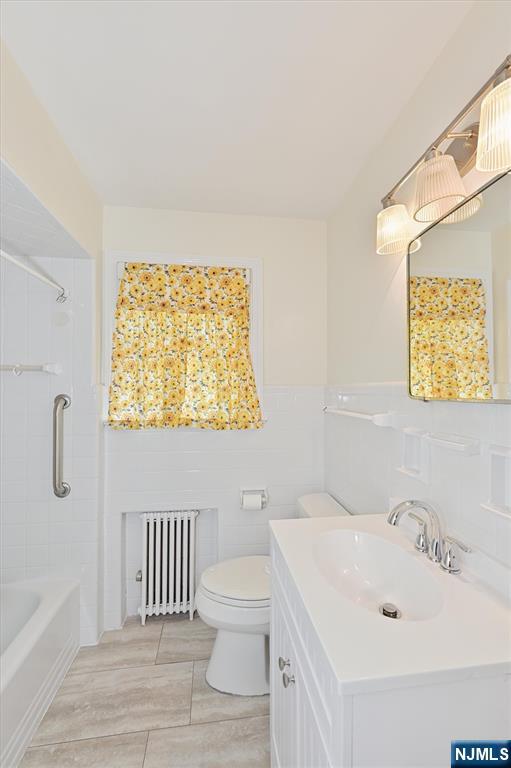 2 Newark Avenue Property Photo 14