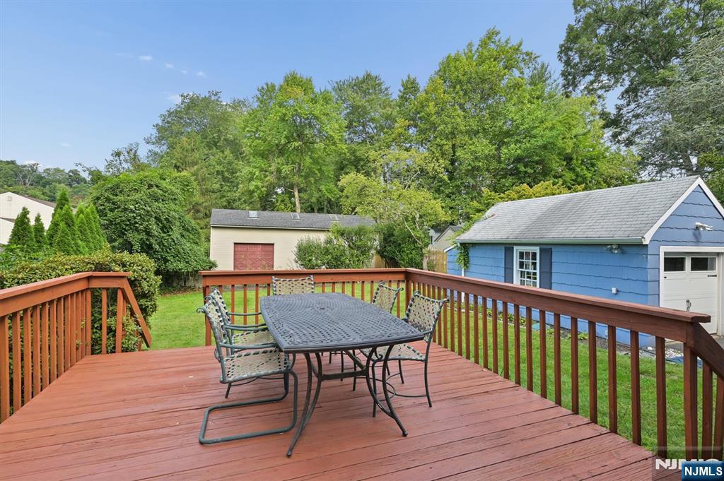2 Newark Avenue Property Photo 28