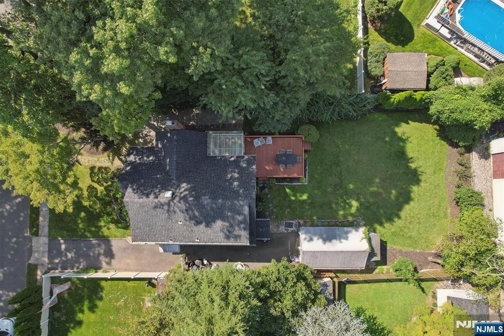 2 Newark Avenue Property Photo 33
